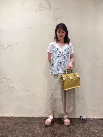 GRACE CONTINENTAL ebata. コーディネート画像