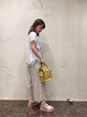 GRACE CONTINENTAL ebata. コーディネート画像