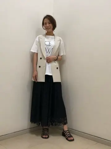 GRACE CONTINENTAL 亀田 未希 コーディネート画像