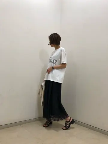 GRACE CONTINENTAL 亀田 未希 コーディネート画像