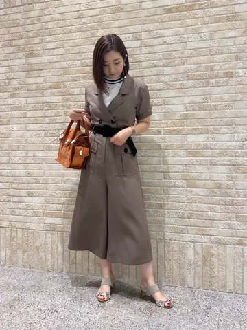 GRACE CONTINENTAL MOMOKO コーディネート画像