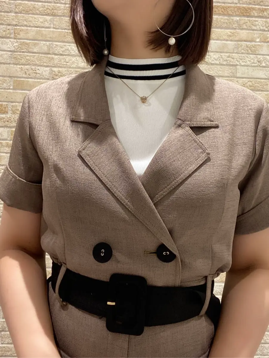 GRACE CONTINENTAL MOMOKO コーディネート画像