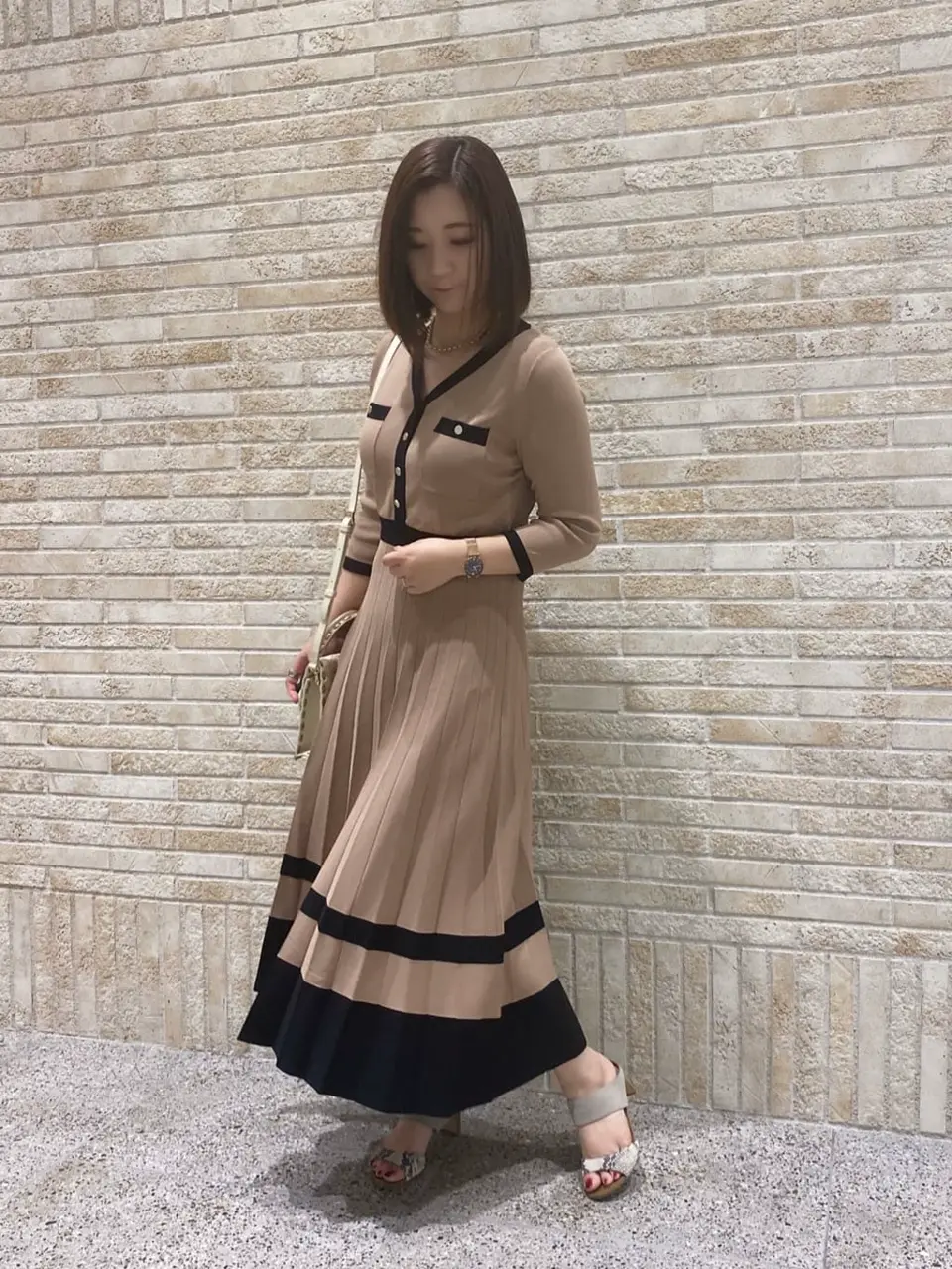 GRACE CONTINENTAL MOMOKO コーディネート画像