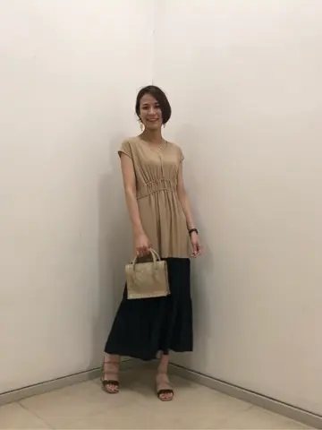 GRACE CONTINENTAL 亀田 未希 コーディネート画像