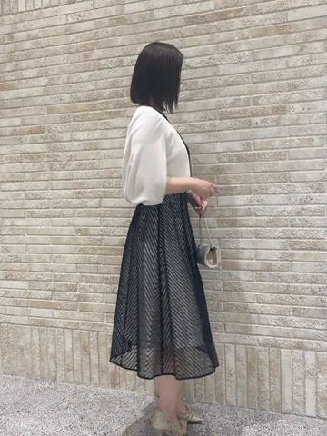 GRACE CONTINENTAL MOMOKO コーディネート画像