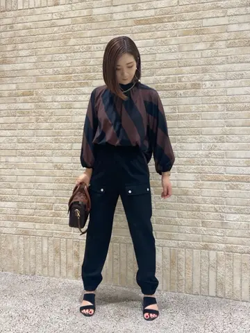 GRACE CONTINENTAL MOMOKO コーディネート画像