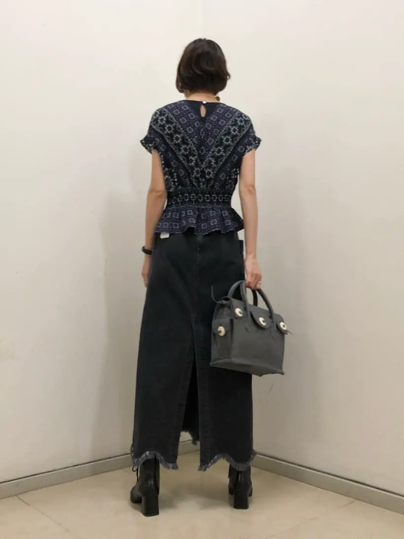 GRACE CONTINENTAL 亀田 未希 コーディネート画像