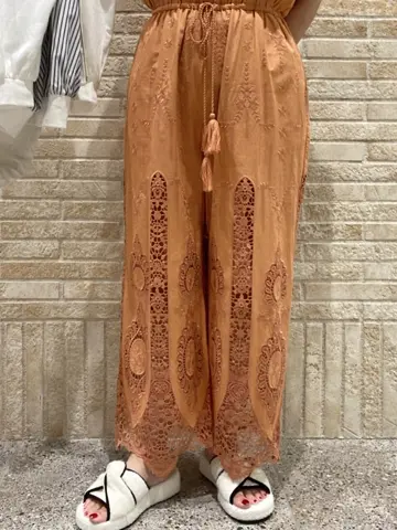 GRACE CONTINENTAL MOMOKO コーディネート画像