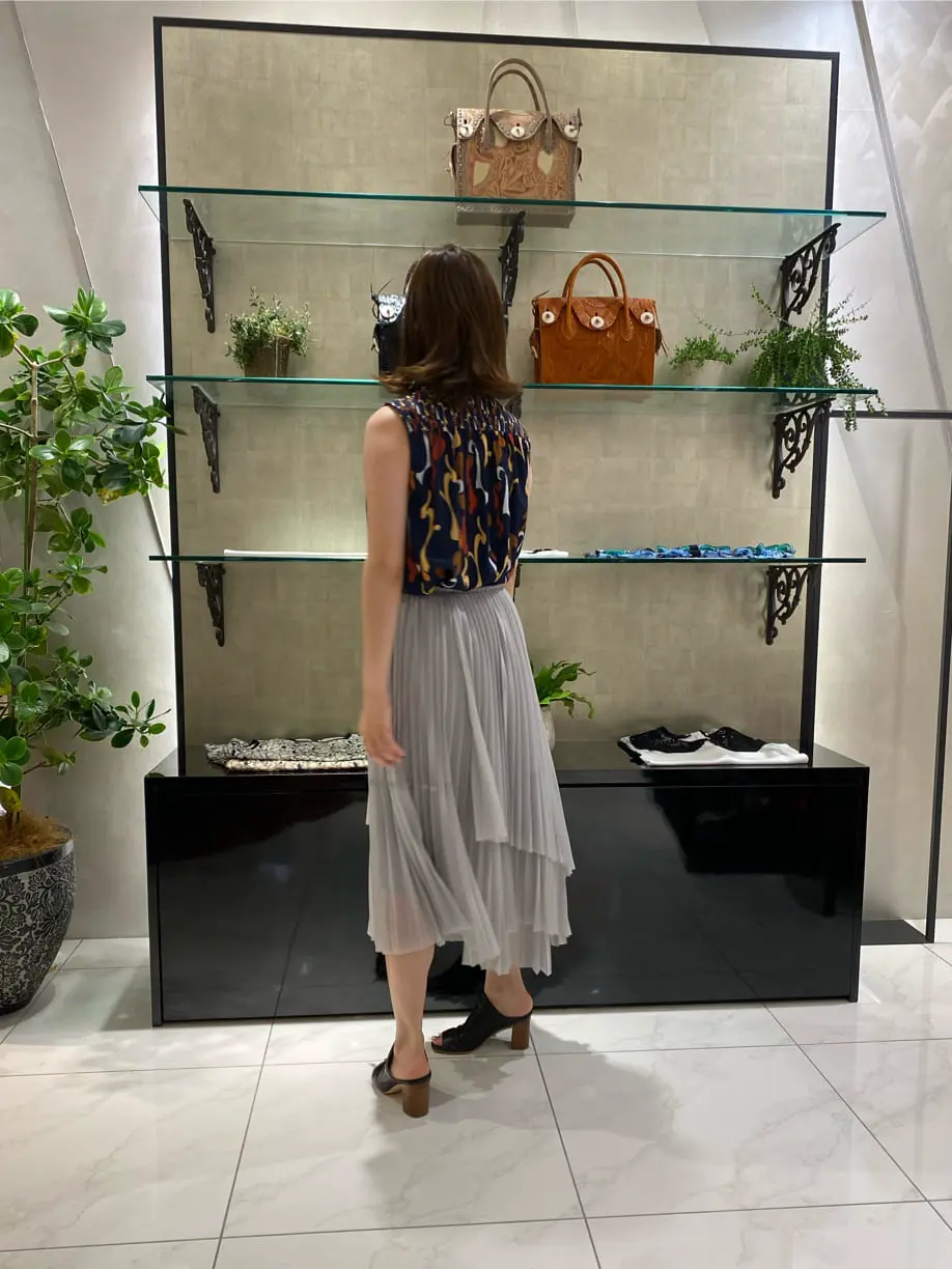 GRACE CONTINENTAL miyata コーディネート画像