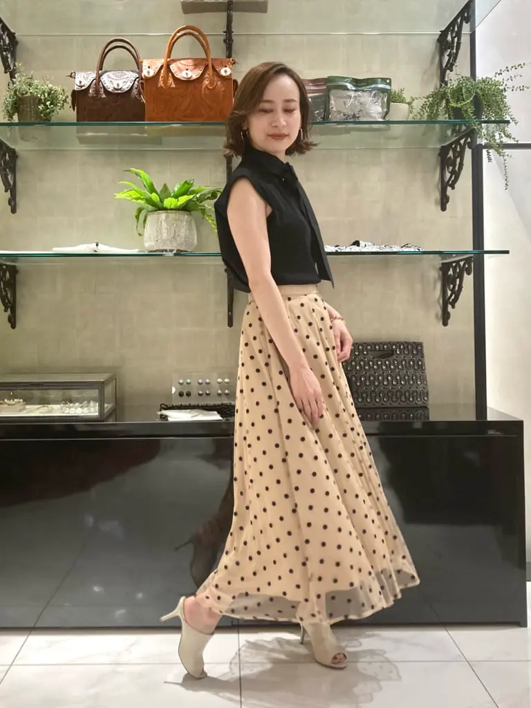 GRACE CONTINENTAL okunaka_desu コーディネート画像