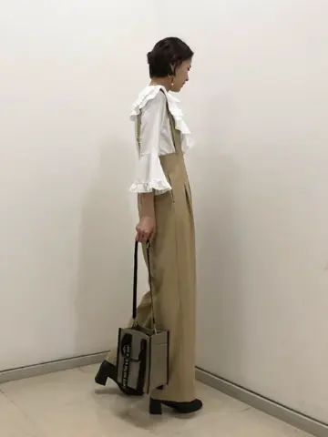 GRACE CONTINENTAL 亀田 未希 コーディネート画像