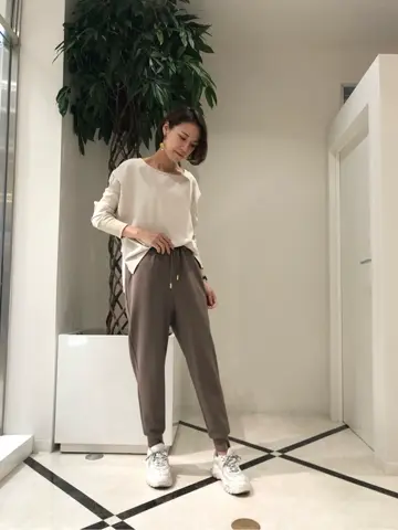 GRACE CONTINENTAL 亀田 未希 コーディネート画像
