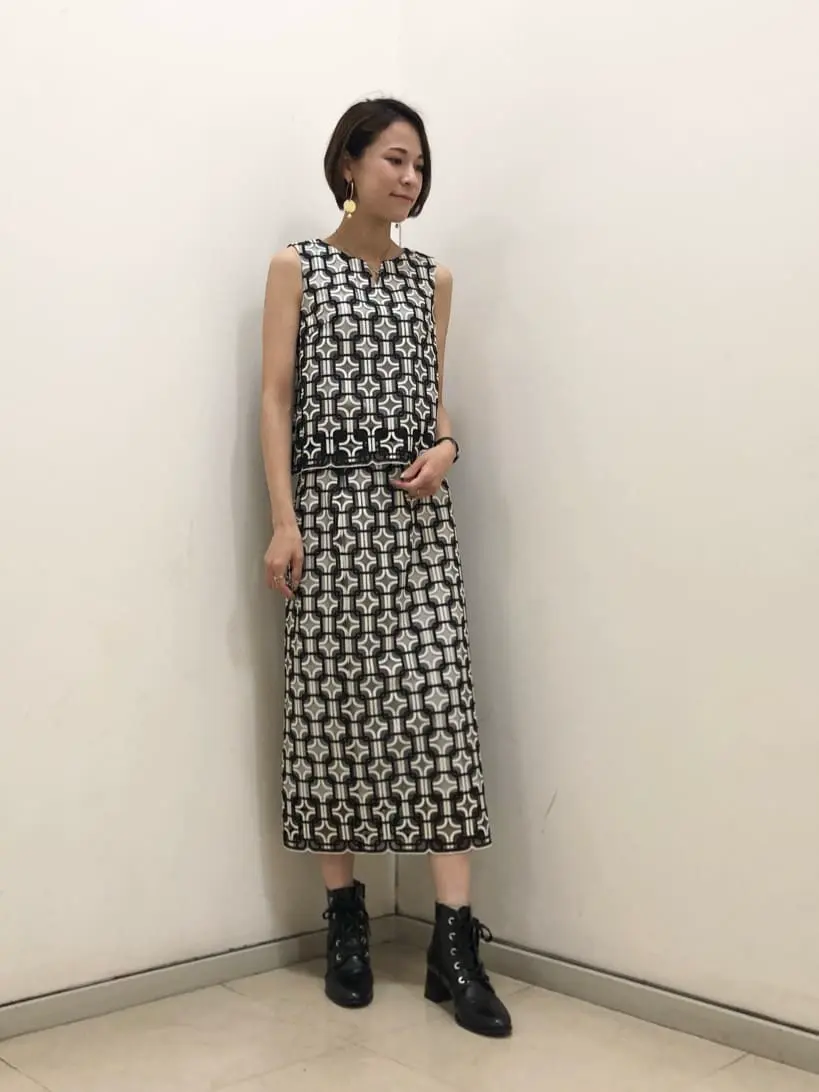 GRACE CONTINENTAL 亀田 未希 コーディネート画像