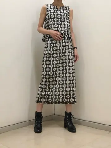 GRACE CONTINENTAL 亀田 未希 コーディネート画像