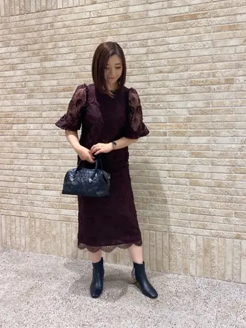 GRACE CONTINENTAL MOMOKO コーディネート画像