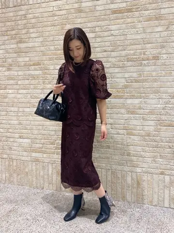 GRACE CONTINENTAL MOMOKO コーディネート画像