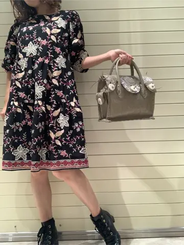 GRACE CONTINENTAL 穐山　香織 コーディネート画像