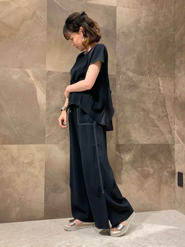 GRACE CONTINENTAL 穐山　香織 コーディネート画像