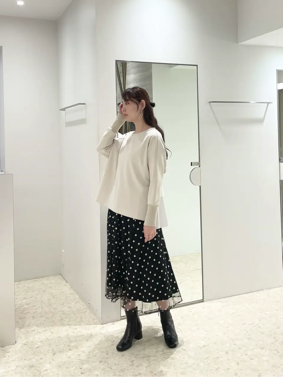  小林　莉子 コーディネート画像