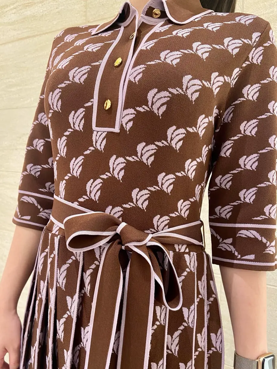 GRACE CONTINENTAL Shiori コーディネート画像