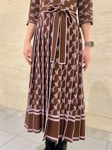 GRACE CONTINENTAL Shiori コーディネート画像