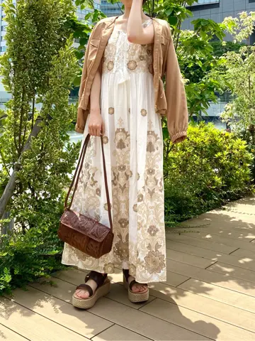 GRACE CONTINENTAL Abe コーディネート画像