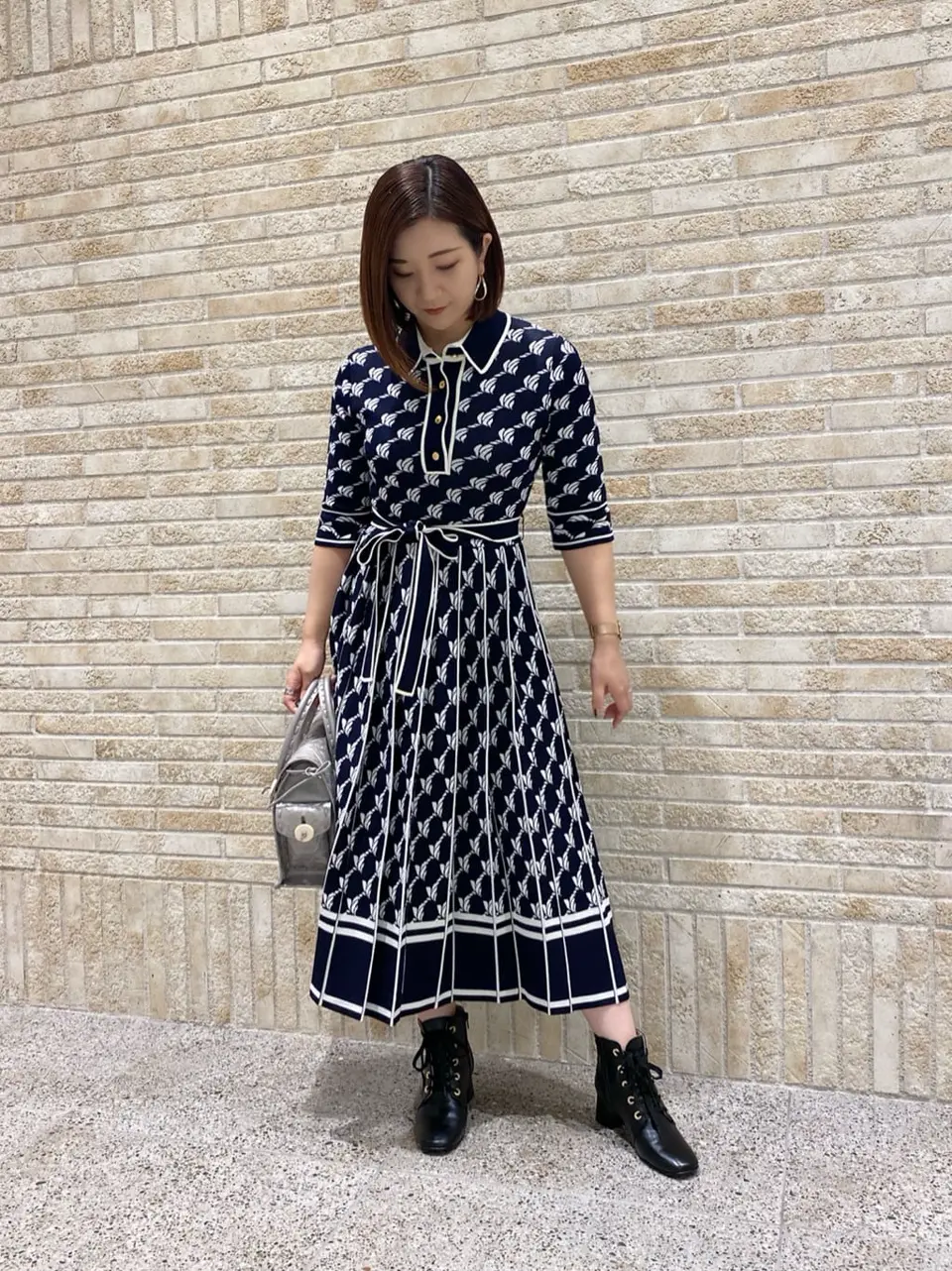 GRACE CONTINENTAL MOMOKO コーディネート画像