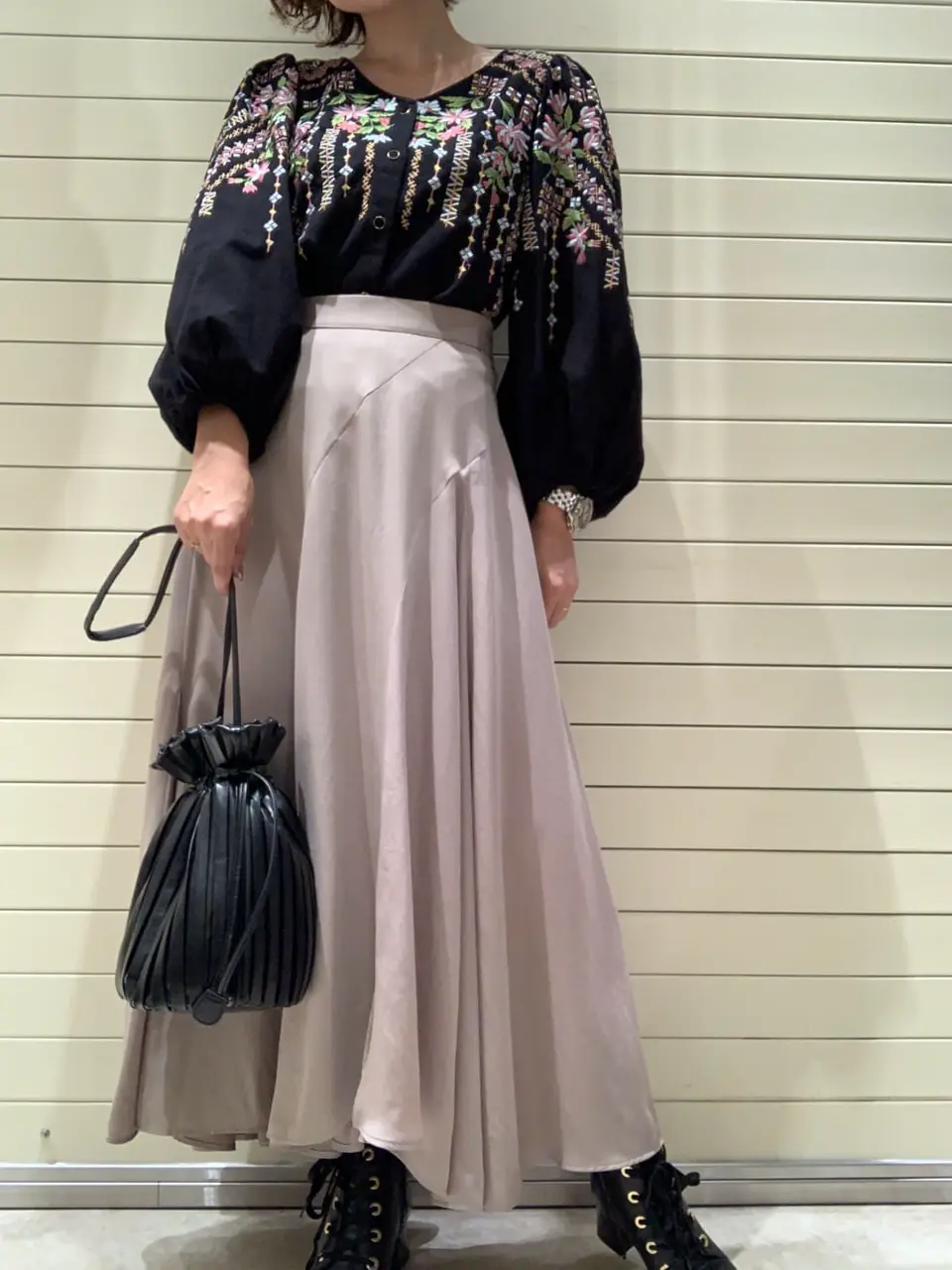 GRACE CONTINENTAL 穐山　香織 コーディネート画像