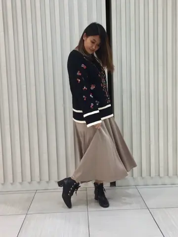 GRACE CONTINENTAL KANA.U コーディネート画像