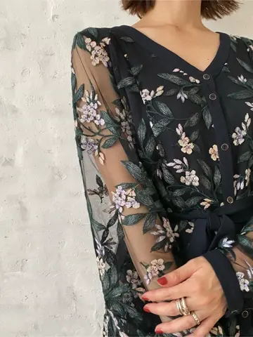 GRACE CONTINENTAL 青木育日 コーディネート画像