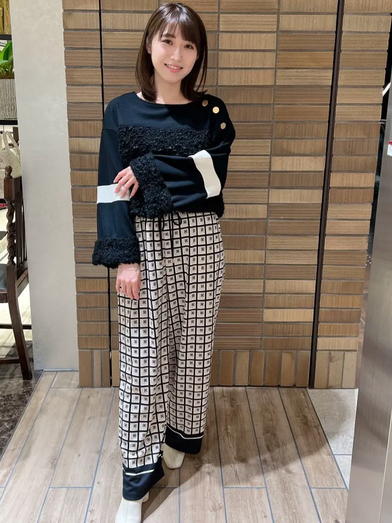 GRACE CONTINENTAL YUKARI  コーディネート画像