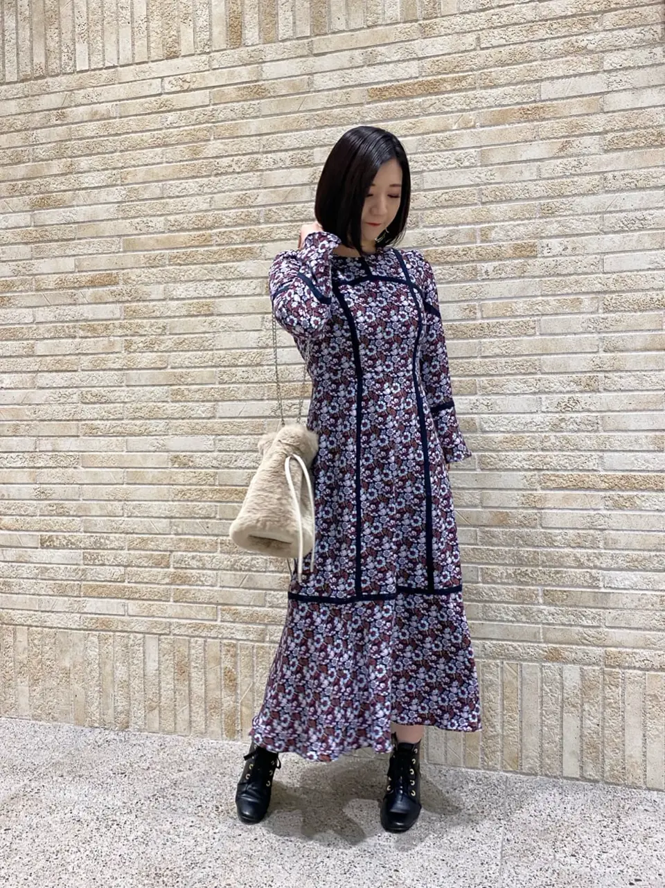 GRACE CONTINENTAL MOMOKO コーディネート画像