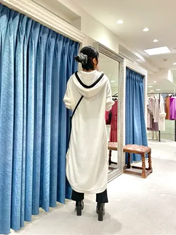 GRACE CONTINENTAL yoshi コーディネート画像