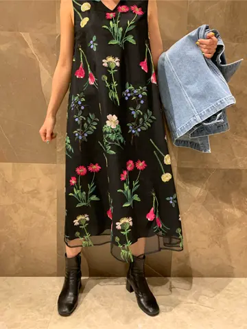 GRACE CONTINENTAL 穐山　香織 コーディネート画像