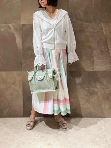 GRACE CONTINENTAL 穐山　香織 コーディネート画像