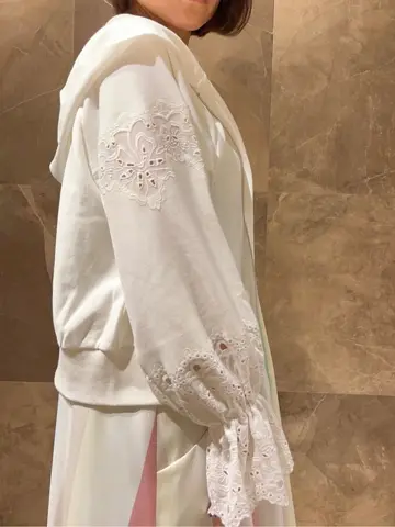 GRACE CONTINENTAL 穐山　香織 コーディネート画像