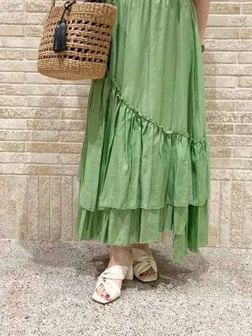 GRACE CONTINENTAL MOMOKO コーディネート画像