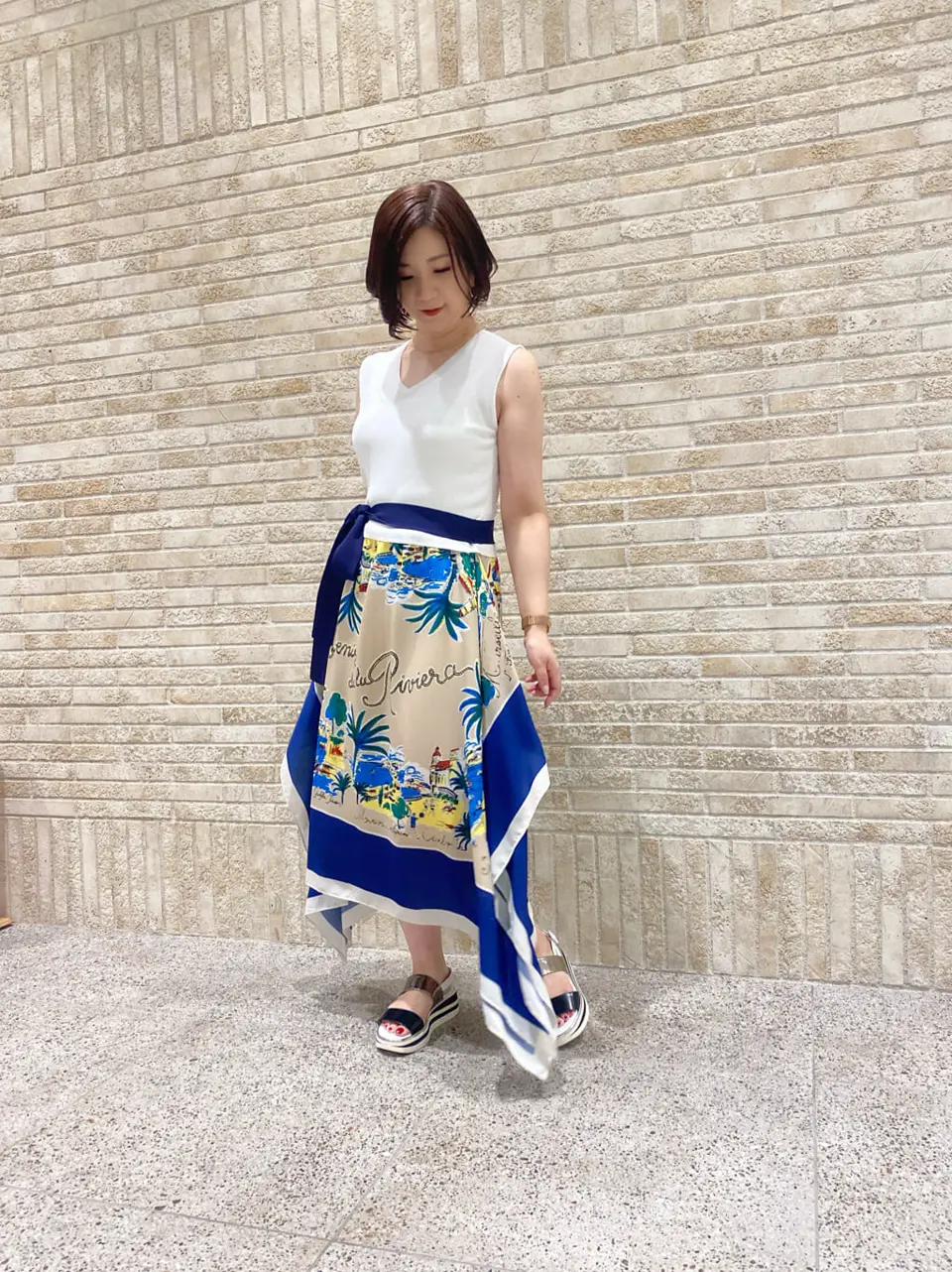 GRACE CONTINENTAL MOMOKO コーディネート画像