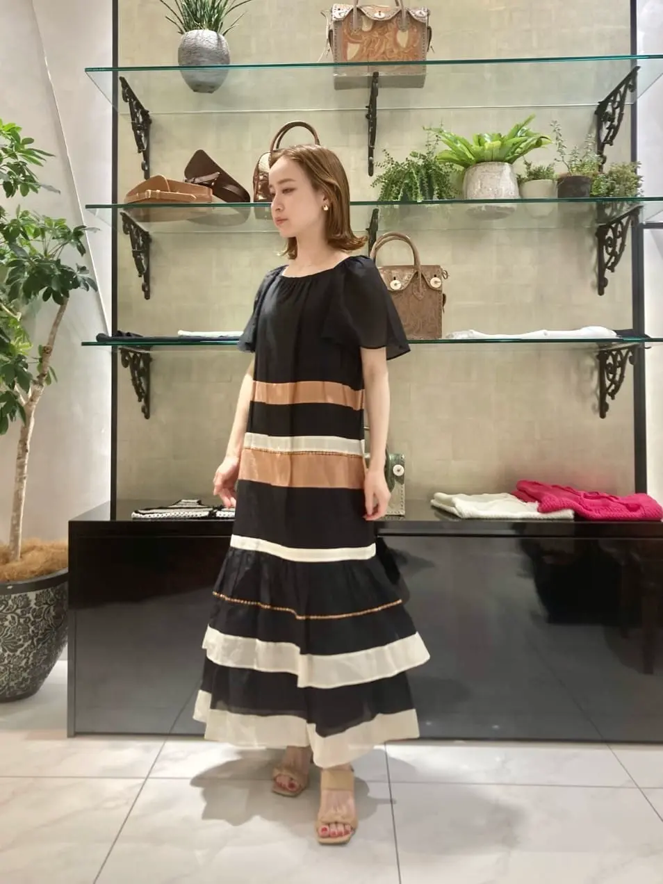 GRACE CONTINENTAL okunaka_desu コーディネート画像