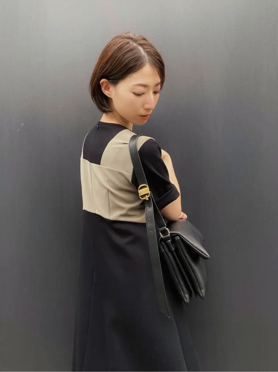 GRACE CONTINENTAL 青木育日 コーディネート画像