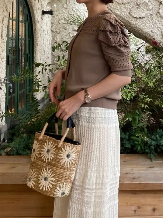 GRACE CONTINENTAL 青木育日 コーディネート画像