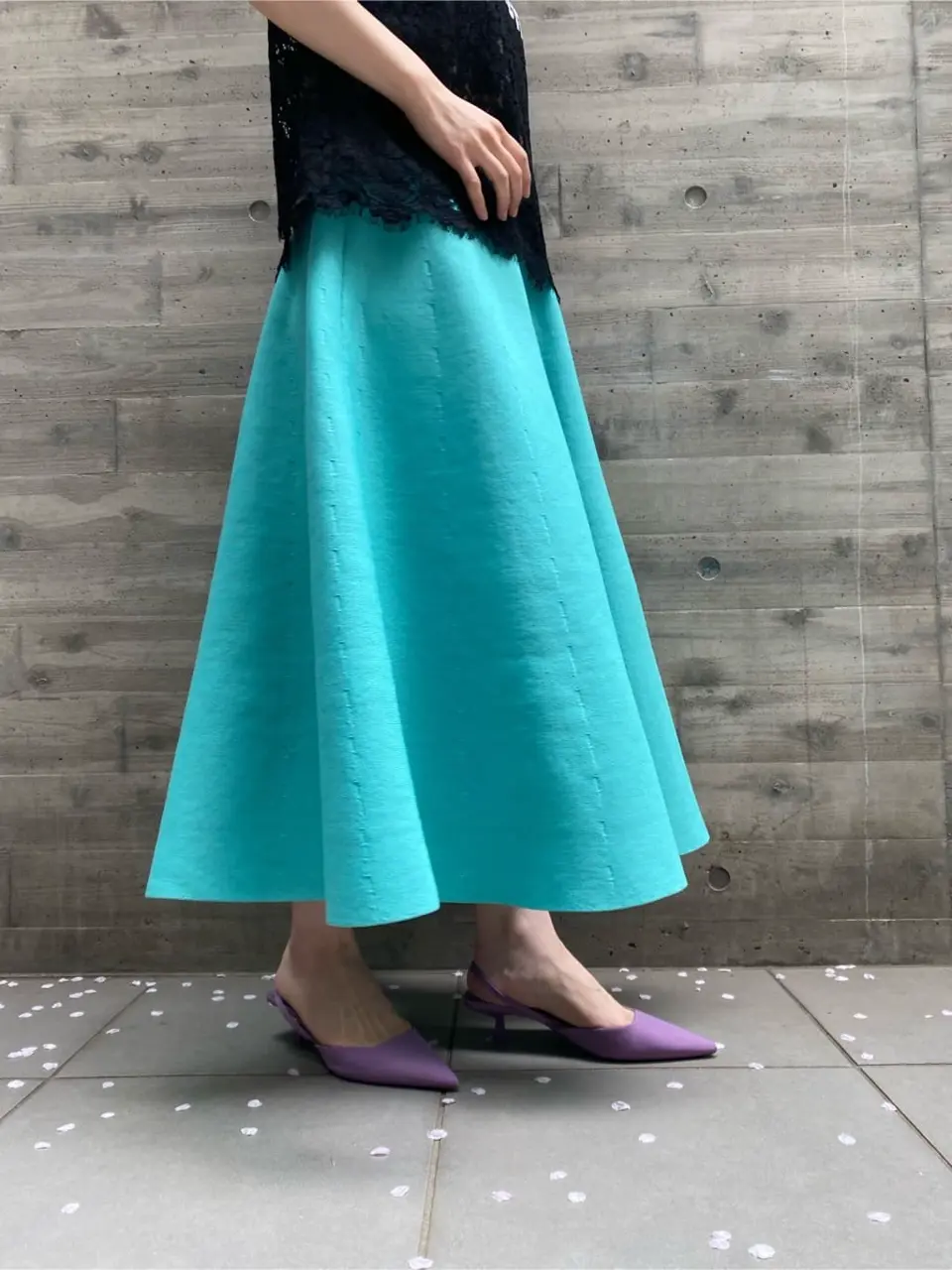 GRACE CONTINENTAL 青木育日 コーディネート画像