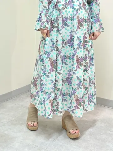 GRACE CONTINENTAL SAYUMI Nagashima コーディネート画像