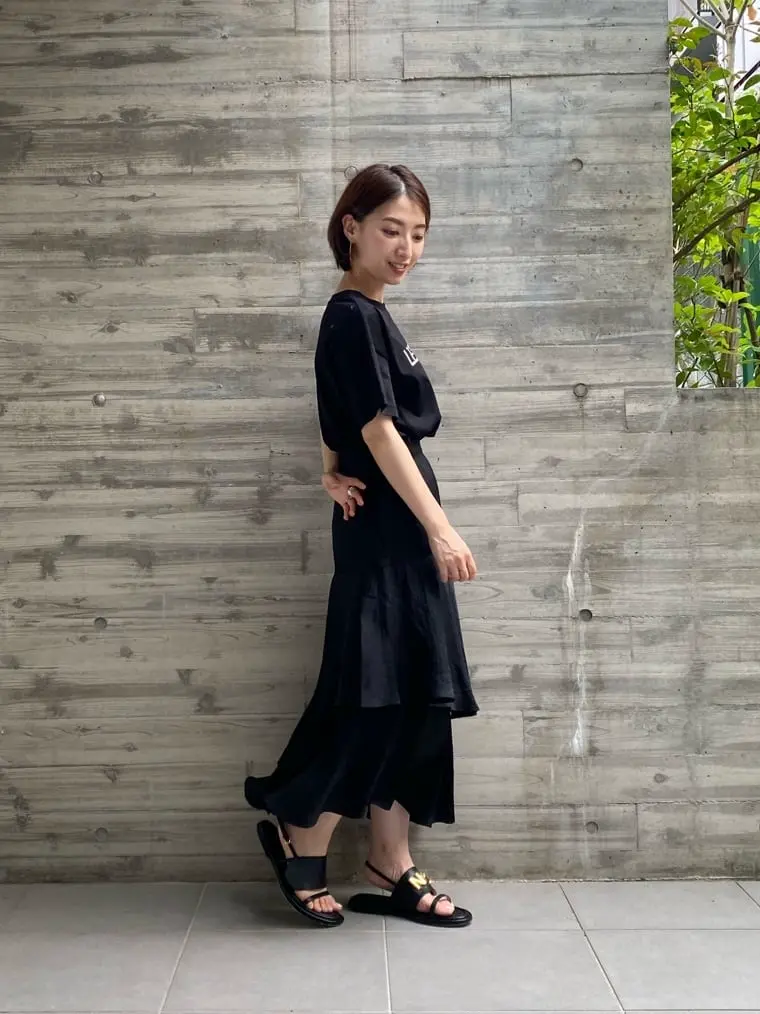 GRACE CONTINENTAL 青木育日 コーディネート画像