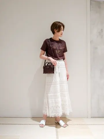 GRACE CONTINENTAL 今野　志保 コーディネート画像