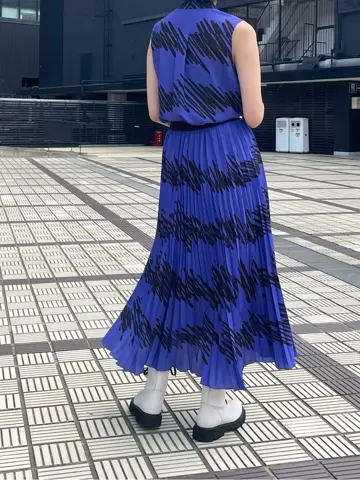 GRACE CONTINENTAL yoshi コーディネート画像