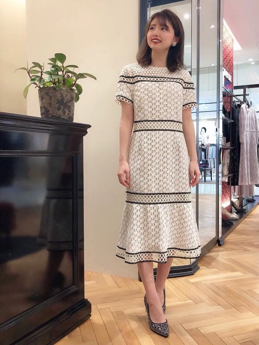 GRACE CONTINENTAL minami コーディネート画像