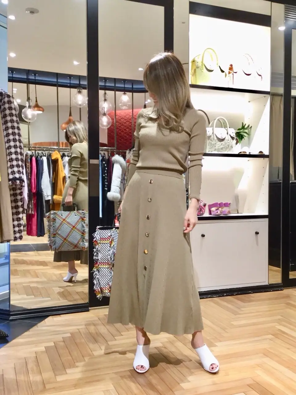 GRACE CONTINENTAL yukimi yonee コーディネート画像