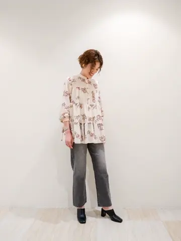 GRACE CONTINENTAL 今野　志保 コーディネート画像