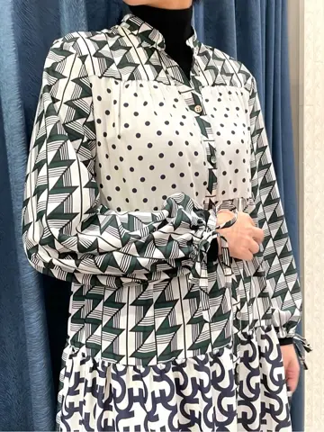 GRACE CONTINENTAL yoshi コーディネート画像